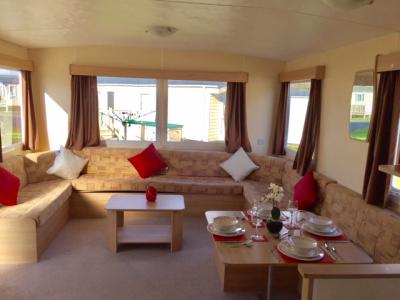 GREAT  VALUE   CARAVAN AT TRECCO BAY