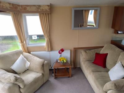 STUNNING CARAVAN   AT  TRECCO BAY HOLIDAY PARK 