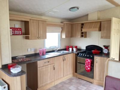3BED STATIC CARAVAN FOR SAL E AT TRECCO BAY HOLIDAY PARK !